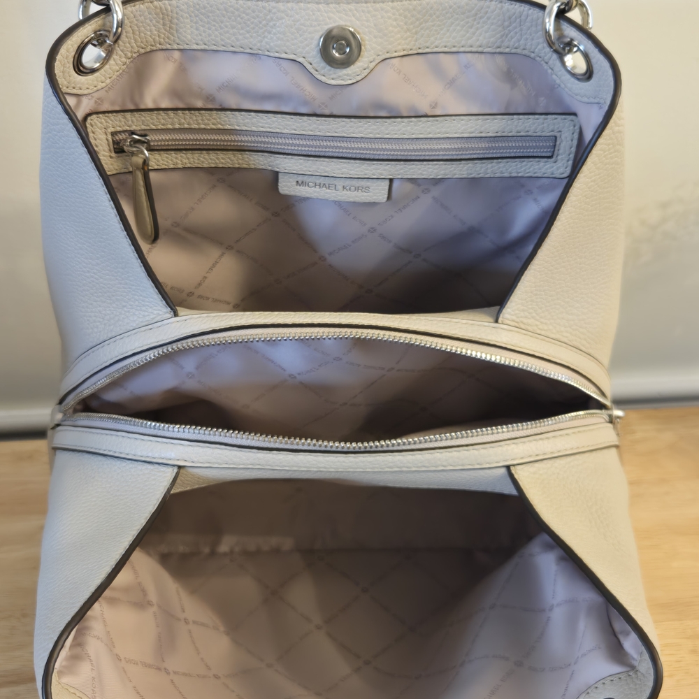 Michael Kors Kensington Large Leather Tote – Cream - Picture 10 of 10
